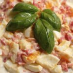Sałatka jajeczna bez majonezu - fit przepis z jogurtem greckim